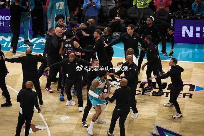 ayx-风云突变夏洛特黄蜂今晨篮板制胜密尔沃基雄鹿关键时刻外线爆发，这操作让人直呼：Ming连续十五场比赛得分超过高光表现